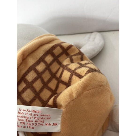 Vintage DQ DAIRY QUEEN Ice Cream Cone Vanilla Stuffed Animal Plush Toy - Picture 7 of 8